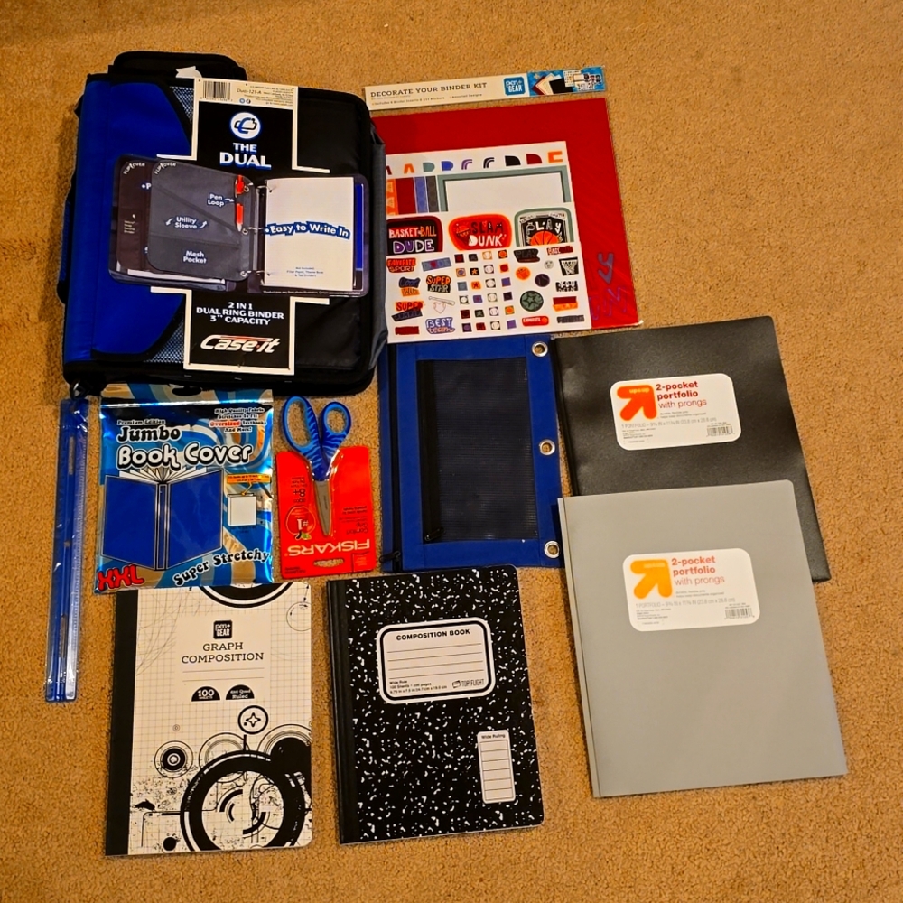 The Dual 3 inch carry around binder and school supplies